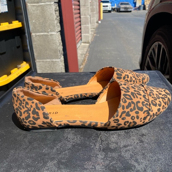 Torrid Women's Brown Black Leopard Print Flats Slip On Sandals Size 11 - Picture 5 of 11